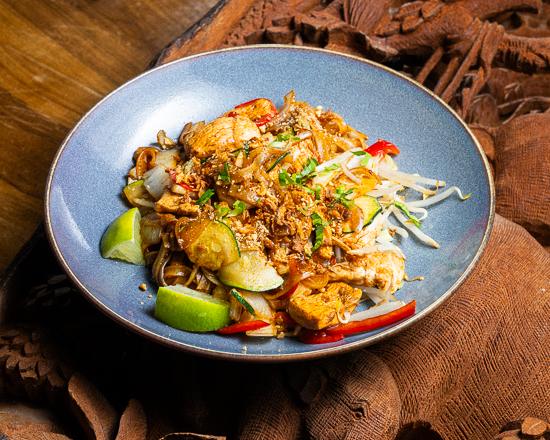 Pad Thaï au poulet sauté au wok