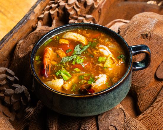 Soupe à la citronnelle traditionnelle - Bistrot Thaï